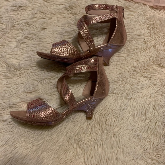 Pink heels - Picture 2 of 3